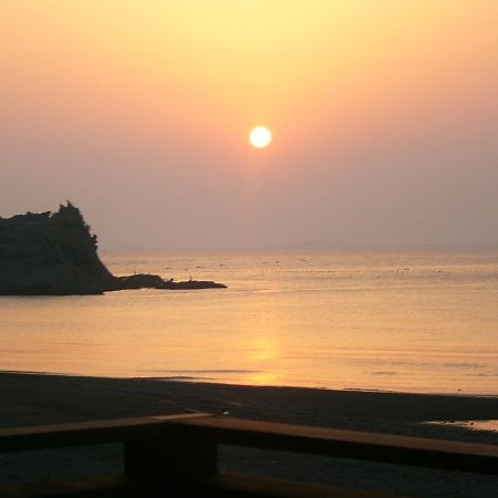 Oshinaya Hotel Kyonan Esterno foto